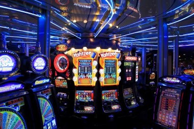 Fa Cai Shen Deluxe slot game interface on lunar778 mobile phone
